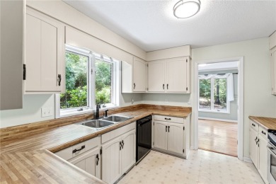 Spacious, Private, and Just Minutes from Clemson - A Hidden Gem