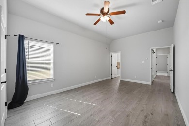 Welcome to 252 Harvard Lane in the Stanford Estates subdivision