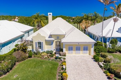 Elegant Oak Harbor, Bermuda style architecture set on a fabulous - photo 1