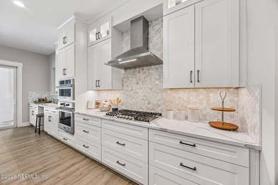 Focused on neutral, this Coastal Classic is all about simple - photo 22