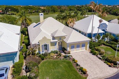 Elegant Oak Harbor, Bermuda style architecture set on a fabulous - photo 3