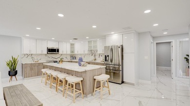 Huge Direct Oceanfront Compound -- One-of-a-Kind with 276-Foot - photo 27