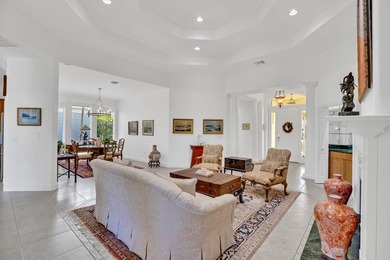 Elegant Oak Harbor, Bermuda style architecture set on a fabulous - photo 7
