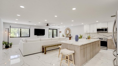 Huge Direct Oceanfront Compound -- One-of-a-Kind with 276-Foot - photo 43
