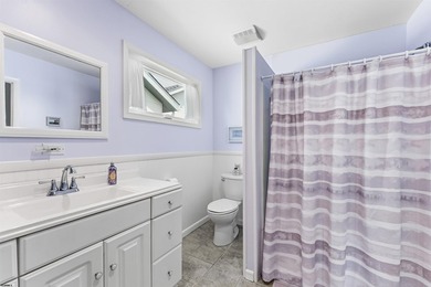 This meticulously maintained south end 2-bedroom, 1.5-bathroom - photo 16