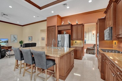 Welcome to this beautiful tranquil, lake front/pool beauty, 3 - photo 19