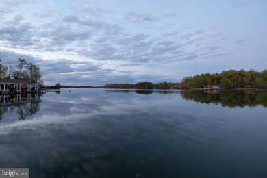 Gorgeous waterfront retreat on the private side of Lake Anna - photo 19