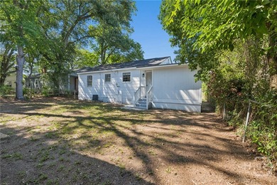 Welcome to 2217 Beech Street, a beautifully renovated 2-bedroom - photo 33