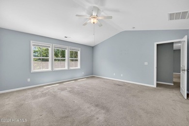 Move-In Ready 5-Bedroom Home + Office + Bonus Room in Desirable - photo 38