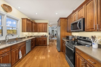 Gorgeous waterfront retreat on the private side of Lake Anna - photo 39