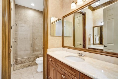 Welcome to this beautiful tranquil, lake front/pool beauty, 3 - photo 49