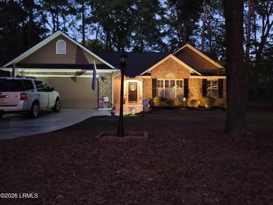 This custom-built 3-bedroom, 2-bath home in Royal Pines is a - photo 4