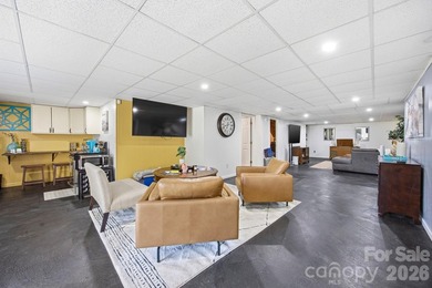 Welcome to 406 Vincent Court, nestled in the desirable Corbin - photo 31