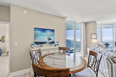 Beautifully Decorated and Meticulously Maintained 3 Bedroom, 3 - photo 10