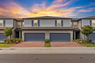Lake Apopka Townhome/Townhouse For Sale in Ocoee Florida