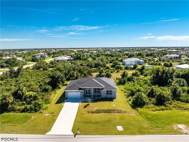 This beautiful 4-bedroom, 3-bathroom, 2,100 sq ft single-family - photo 23