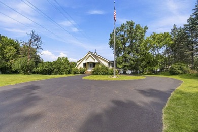 A rare find in a great location. Private secluded two acre lot - photo 7