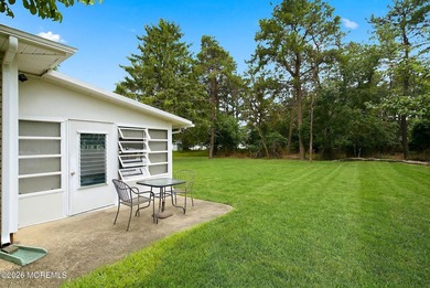 Experience worry-free living in this METICULOUSLY RENOVATED - photo 28