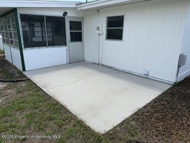 Mint condition, charming, move-in ready 2 bedroom home, perfect - photo 34