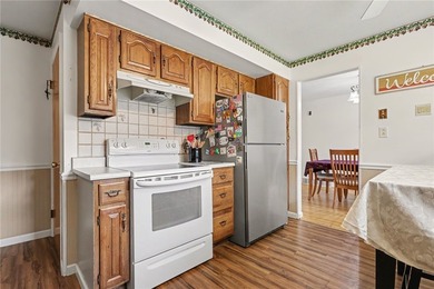 Imagine coming home to peaceful wooded views, no rear neighbors - photo 8
