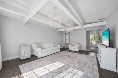 Welcome to this beautifully renovated 4-bedroom, 2-bath - photo 9