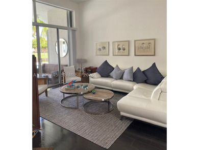 Beautiful home in the prestigious Weston Hills Country Club - photo 4