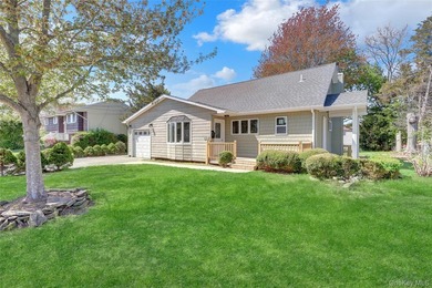 Lovely Patchogue Living! Enjoy This Beautifully Designed And - photo 1