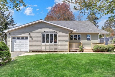 Lovely Patchogue Living! Enjoy This Beautifully Designed And - photo 2