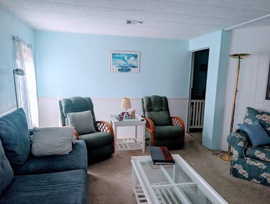 1979 Barrington with 1200 SF, includes 2 bedroom, 2 full baths - photo 13