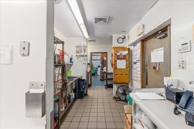 Here's your chance to own a versatile commercial property in a - photo 17