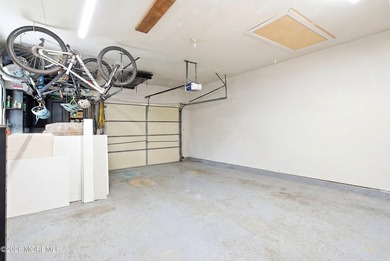 Welcome to this beautifully updated 3-bedroom 2 bath ranch in - photo 20