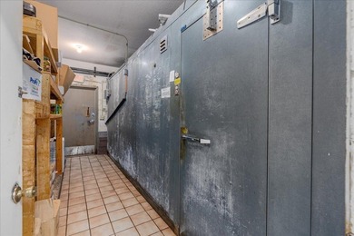 Here's your chance to own a versatile commercial property in a - photo 22