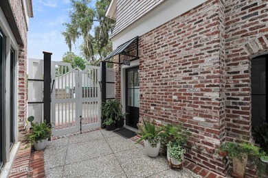Experience the best of Lowcountry living in this exquisite - photo 4