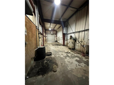 This prime commercial property presents an outstanding - photo 24