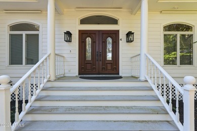 Ooo la la! Newly Renovated, Open Concept and a SHOW STOPPER! - photo 8