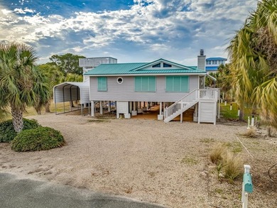 This beautiful beach house is being sold furnished, ready for - photo 3