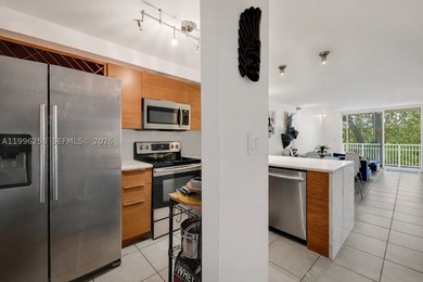 Not your typical condo-this is Nirvana with soul. A north-facing - photo 6