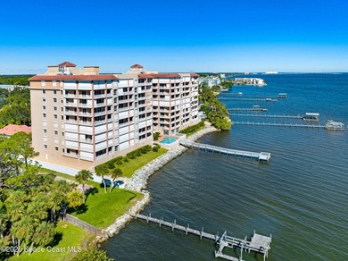 Wake up to breathtaking panoramic views of the Indian River from - photo 12