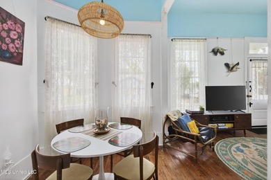 Beautifully restored historic cottage on one of the quietest - photo 13