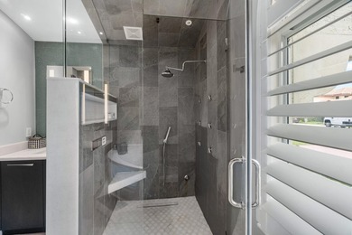 Welcome to this exceptional, fully upgraded 3-bedroom, 3.5-bath - photo 22
