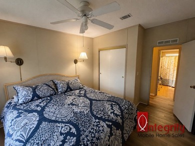 Welcome to this beautifully well-maintained 2-bedroom - photo 24