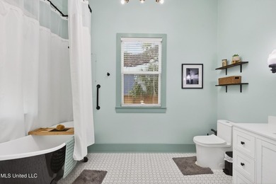 Beautifully restored historic cottage on one of the quietest - photo 27