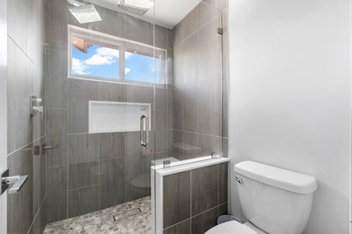 Welcome to this exceptional, fully upgraded 3-bedroom, 3.5-bath - photo 34