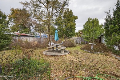 Beautifully restored historic cottage on one of the quietest - photo 37