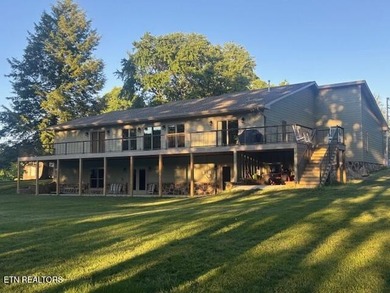 LOCATION LOCATION! WOW What a beautiful property we have here my - photo 41