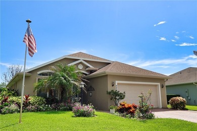 Impeccably maintained, one-owner residence offers 3-beds & - photo 1