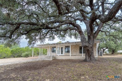 Lake Home For Sale in Canyon Lake, Texas