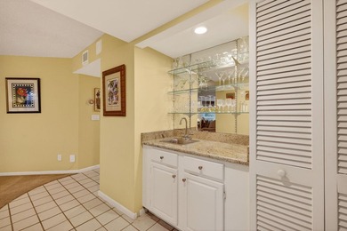 Beautiful 2 bedrrom 2 bath furnished condo in ''Seascape 1'' at - photo 13