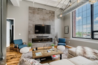 Live in the heart of downtown Indianapolis in this stylish and