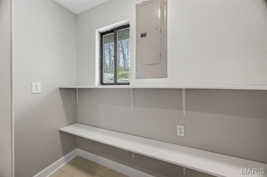 Vaulted ceilings, natural light, and quick lake access. This is - photo 15